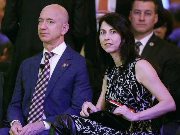 Dunyodagi eng badavlat kishining turmush o‘rtog‘i - Makkenzi Bezos tarixi