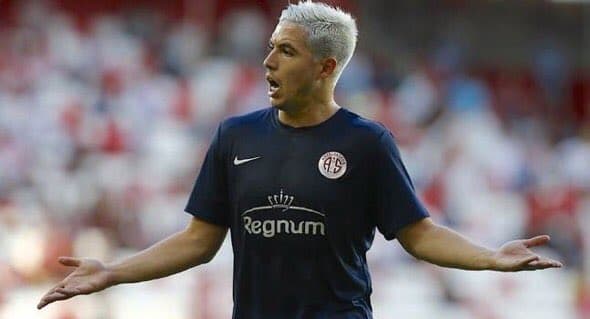 Nasri futboldan bir yilga chetlatildi
