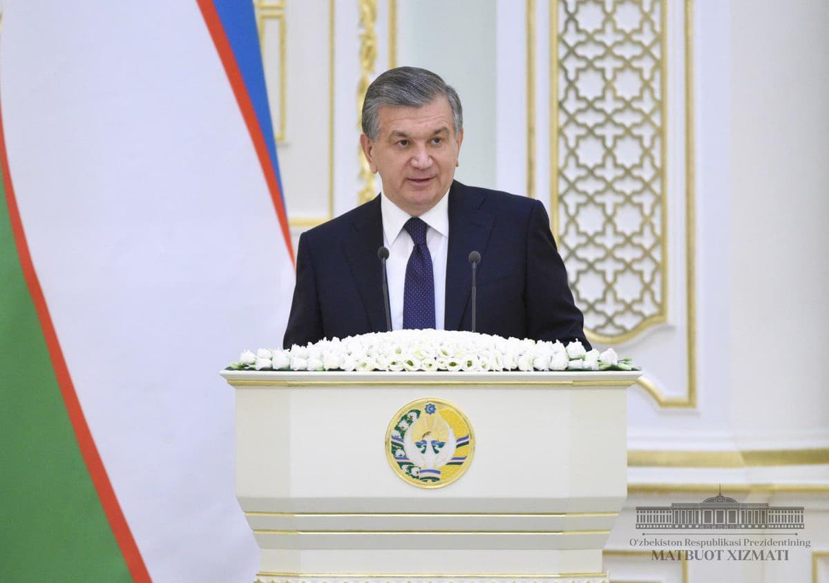 Prezident elchixonalar ishiga aralashadigan «ayrim idoralar» vakillarini qaytarib olishini aytdi
