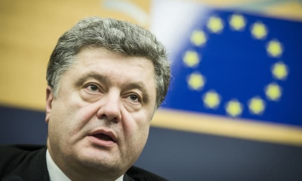 Poroshenko: Rus imperiyasining temir pardasi buzildi