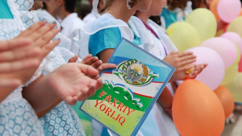 Maktab bitiruvchilariga oltin va kumush medallar berish amaliyoti tiklanishi mumkin
