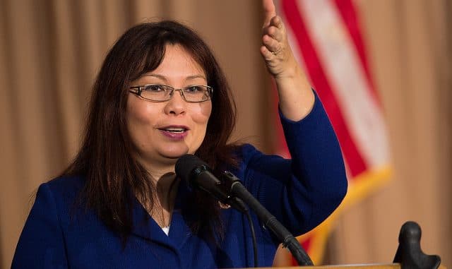 AQShda farzand dunyoga keltiradigan ilk senator ayol paydo bo‘lishi mumkin