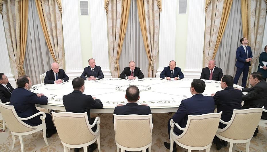 MXX raisi Rustam Inoyatov Putin bilan uchrashuvda ishtirok etdi  