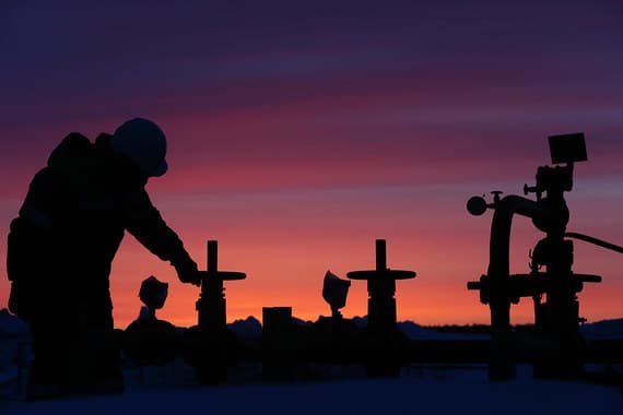 Rossiya neft va gaz olishda AQSh va Saudiya Arabistoniga yetakchilikni boy beradi 