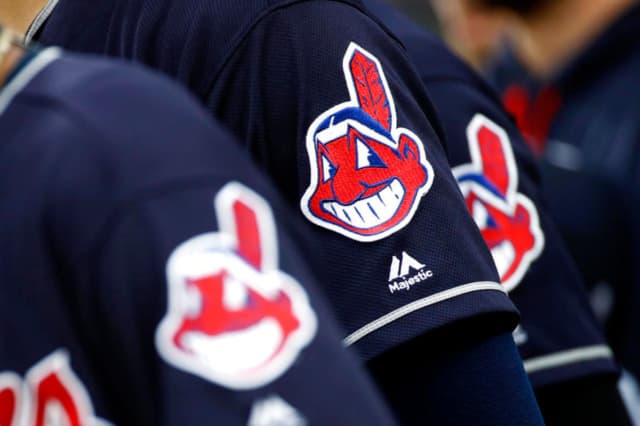 “Indians” beysbol klubi irqchilikdagi ayblovlar sababli 70 yillik logotipidan voz kechadi