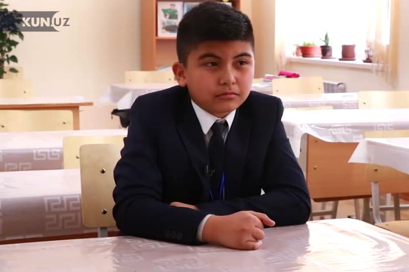 «Ginness​ rekordini yangilayman»​. Navoiylik o‘quvchi barchani lol qoldirdi​