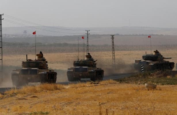 Turkiya tanklari Afringa kirdi