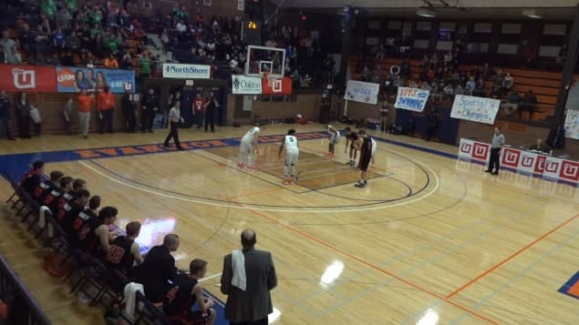 Yosh basketbolchining oxirgi soniyadagi to‘p tashlashi uni AQSh yulduziga aylantirdi (video)