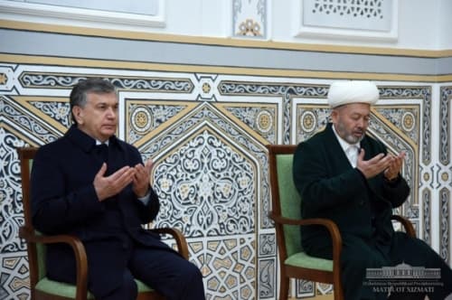 «Мы не смогли создать им условия на Родине» - Президент о гибели 52 узбекистанцев под Актобе (видео)