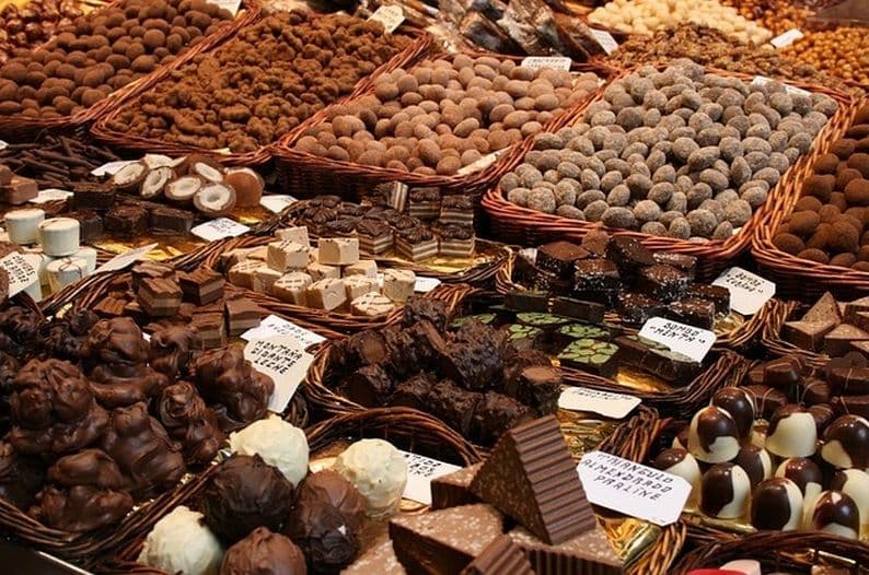 Sutli shokolad tarixi