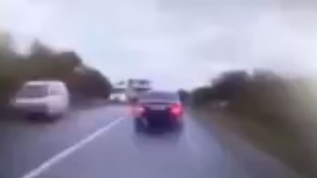 Moldaviya prezidenti kortejining yo‘l-transport hodisasiga uchrashi videosi e'lon qilindi