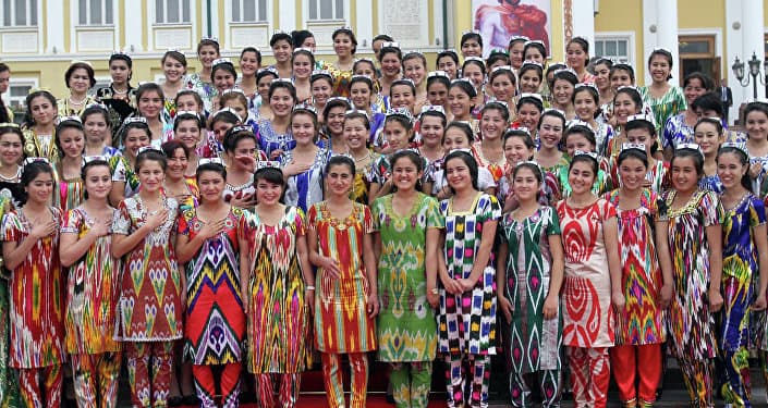 Tojikistonda ayollar uchun kiyinish bo‘yicha yo‘riqnoma chiqarildi 