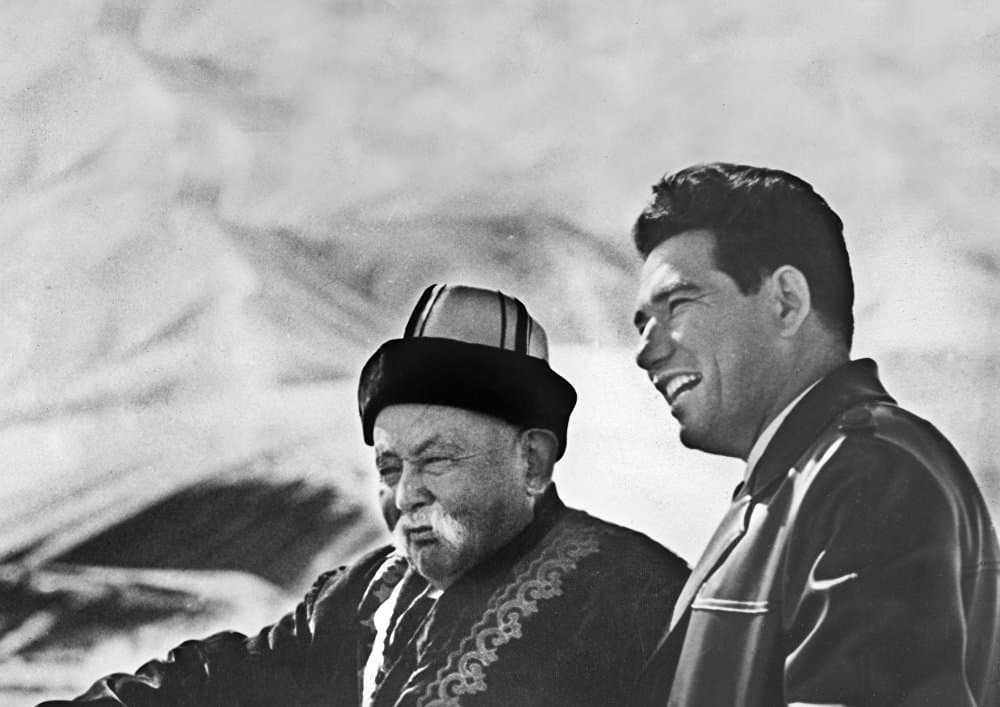 Pochtachilikdan yozuvchilikkacha. Chingiz Aytmatov hayotidan xotiralar