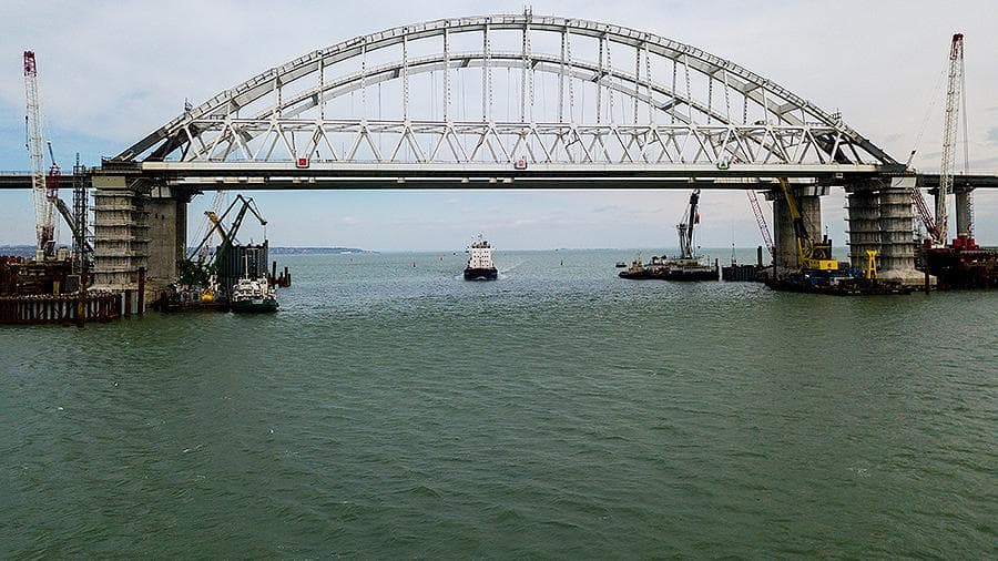 Ukrainalik admiral Kerch bo‘g‘ozi blokadasiga tayyor turishga chaqirdi