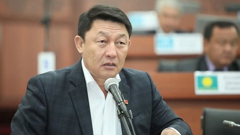 В Кыргызстане депутат предложил перевести на патенты мигрантов из Узбекистана