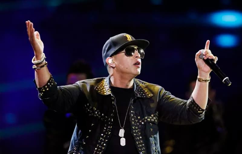 Despacito qo‘shig‘i ijrochisini tunab ketishdi
