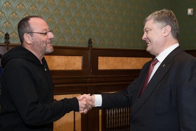Poroshenko Jan Reno bilan Ukraina kinosini muhokama qildi