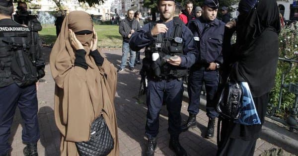 Fransiyada niqobga taqiq qo‘yilishi inson huquqlari buzilishidir - BMT qo‘mitasi