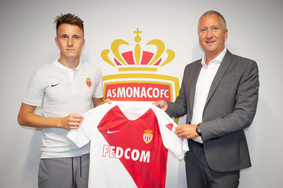 «Monako» Golovin transferini e'lon qildi