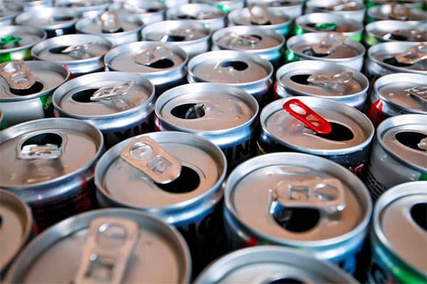 Jamoat joylarida energetik ichimliklar reklamasi va savdosi taqiqlanishi mumkin