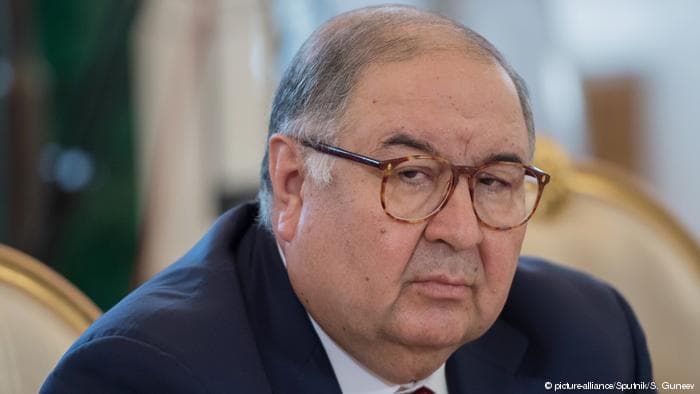 Суд постановил удалить в интернете статьи о связях Алишера Усманова с ОПГ