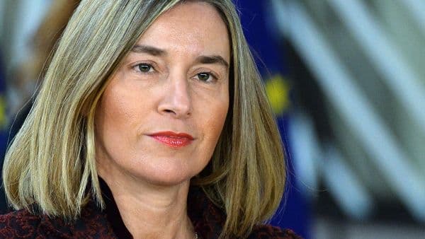 Евроиттифоқ Гуайдо ҳукуматини тан олишга тайёрлигини билдирди