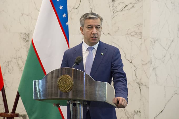 «O‘zbekneftgaz» rahbari prezidentning benzin narxi pasayishi haqidagi so‘zlarini tushuntirdi