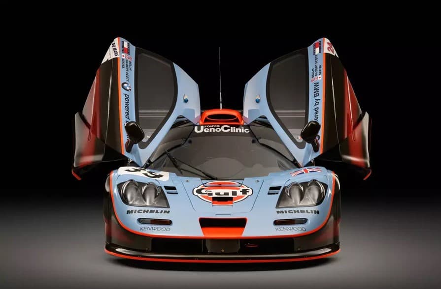 McLaren 21 yil ilgarigi superkarni qayta tikladi