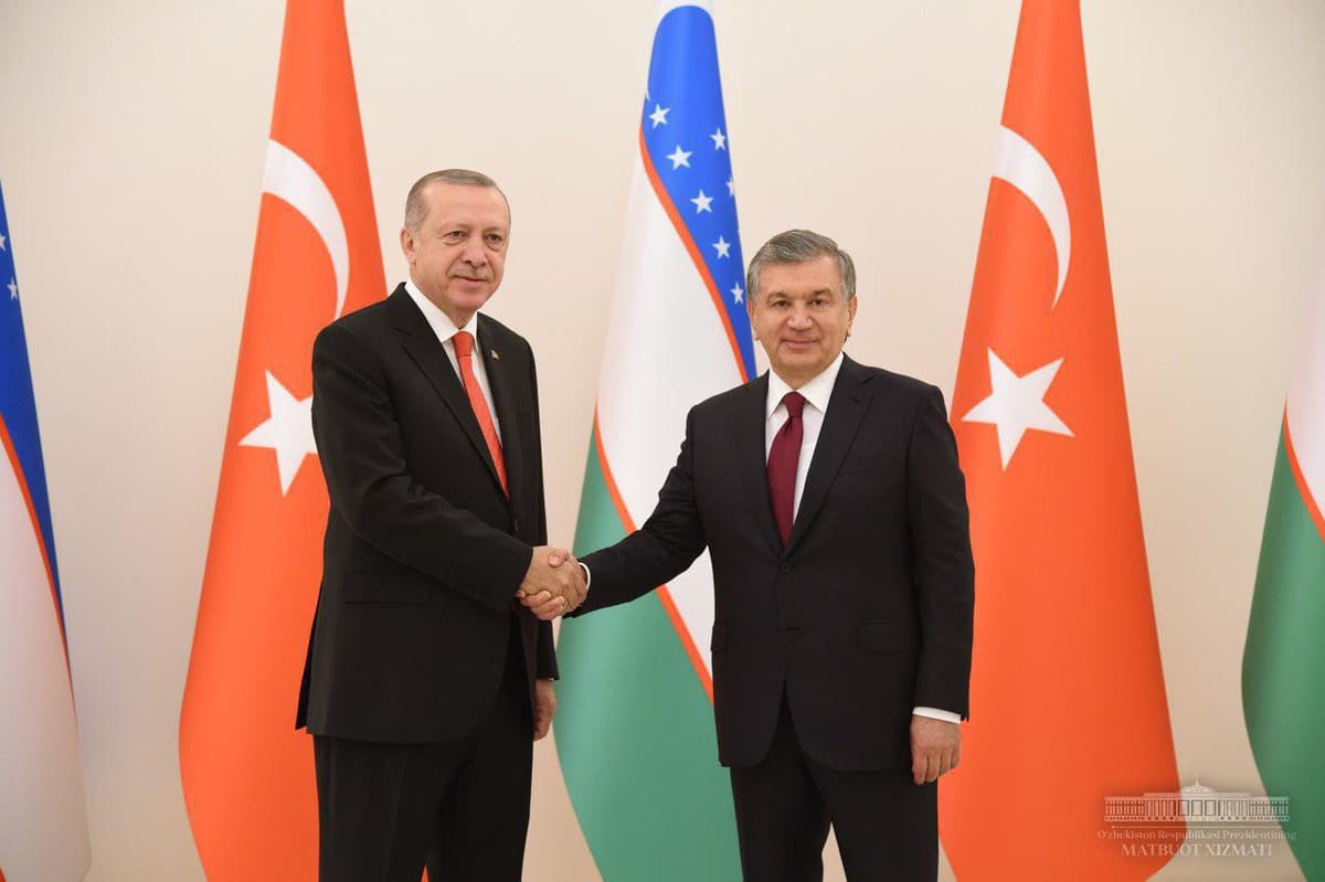 Mirziyoyev va Erdo‘g‘anning tor doiradagi muzokaralari boshlandi