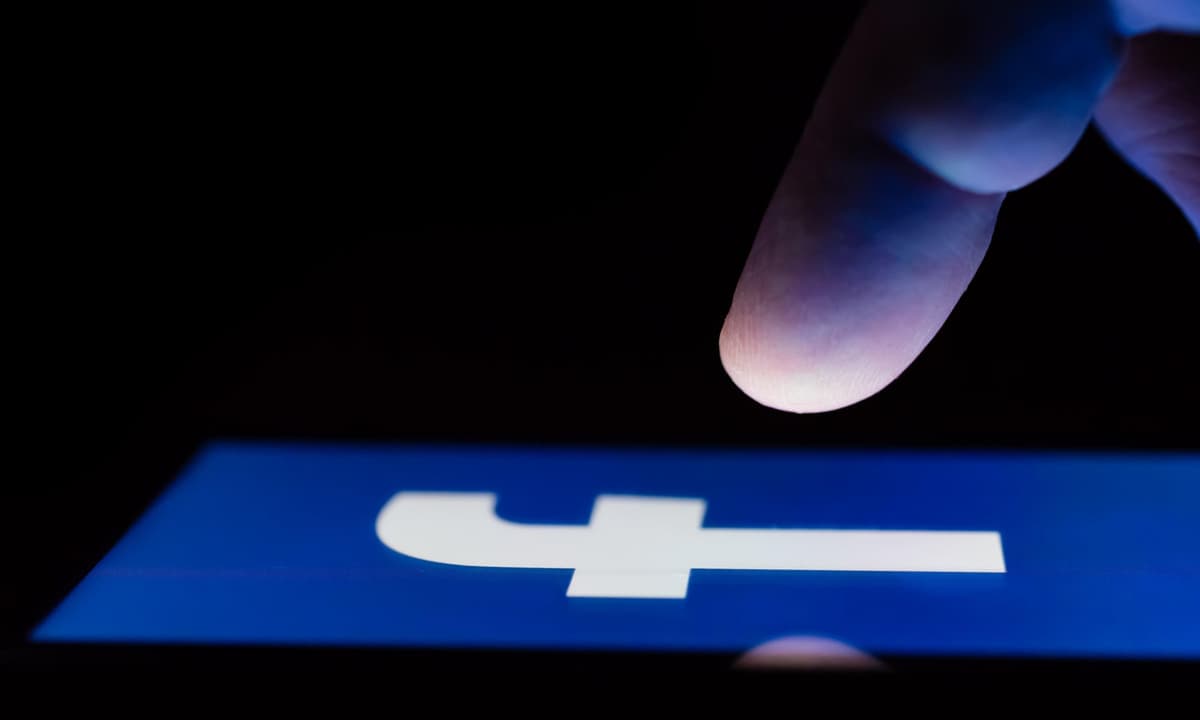 Facebook’ga milliard dollarlik jarima tahdid solyapti