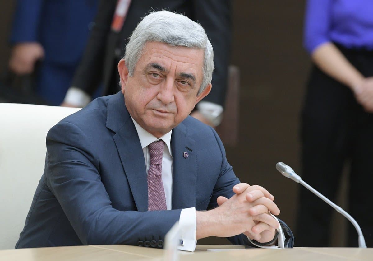 «Men nohaq edim». Armanistonda inqilob g‘alaba qozondi, Sargsyan iste'foga chiqishga majbur bo‘ldi