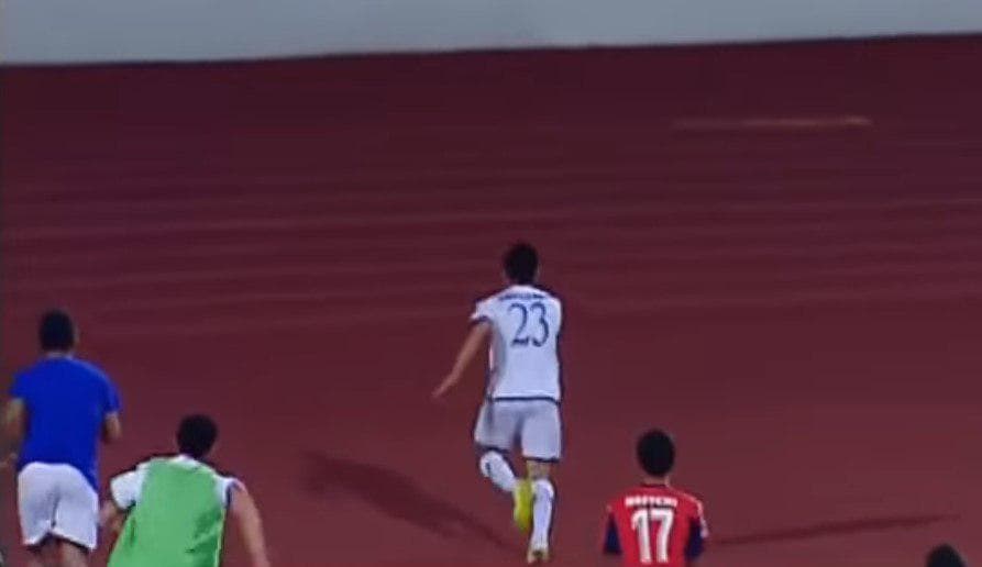 «Baklashkalar yomg‘iri»ga uchragan «Neftchi» futbolchisi PFL tomonidan jazolandi