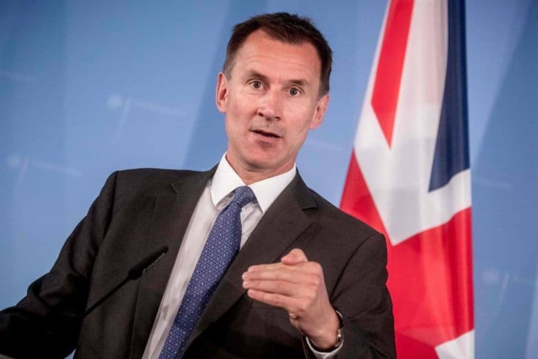 Britaniya yangi tashqi ishlar vaziri qaysi davlat bilan munosabatlar yanada mustahkamlanishini aytdi