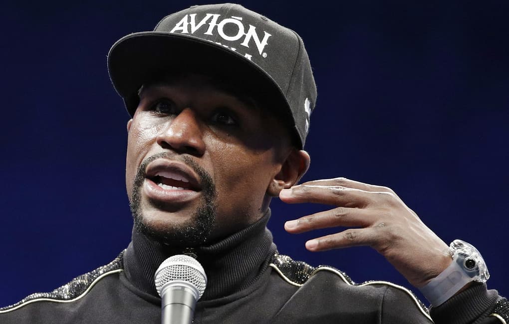 Floyd Meyuezer aralash yakkakurash qoidalari bo‘yicha ilk jangini o‘tkazadi