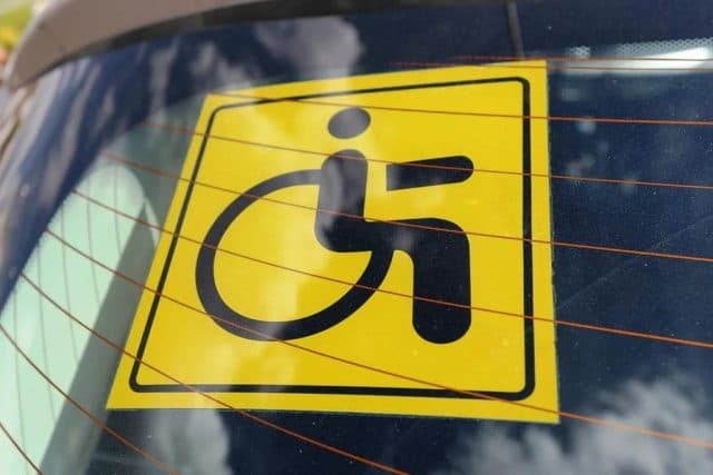 Nogironligi bo‘lgan shaxs transportni boshqarishga ruxsatnomani qanday olishi mumkin?