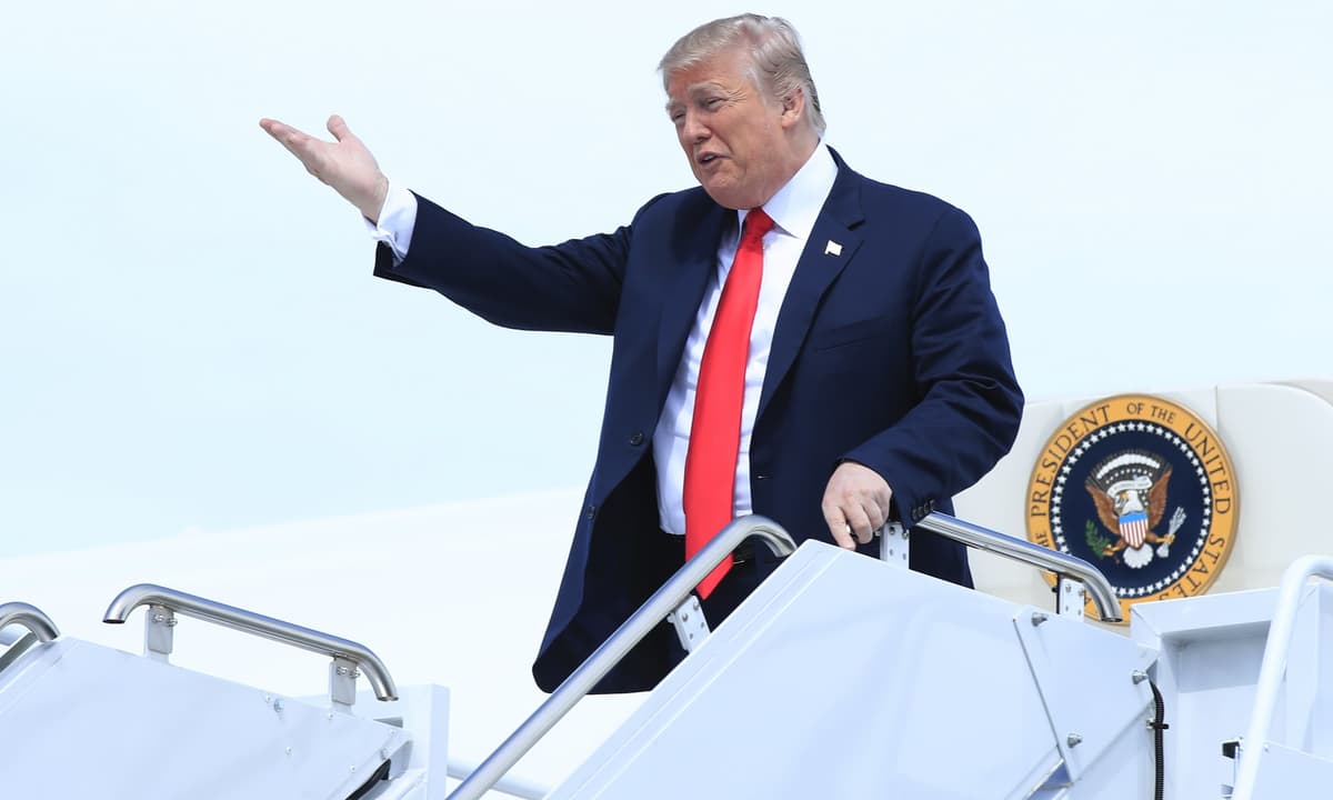 Tramp yordamchilari Obama ma'muriyatiga qarshi kompromat yig‘ish uchun Isroil firmasini yollagan