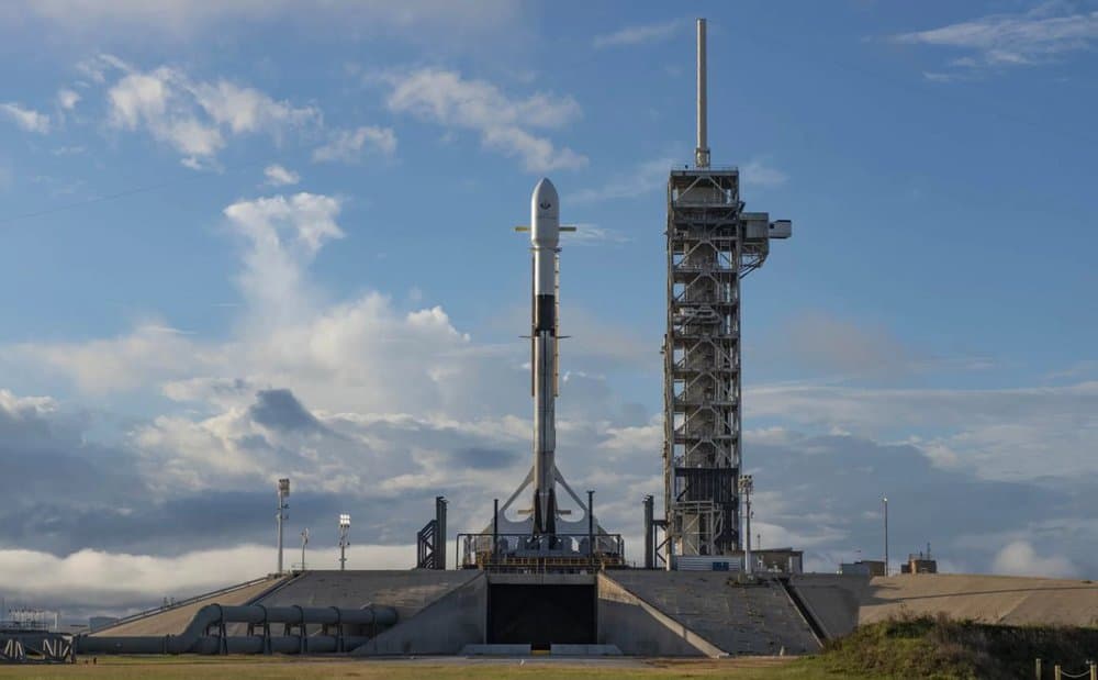 Falcon 9 raketasi parvozi startga 7 daqiqa qolganda bekor qilindi