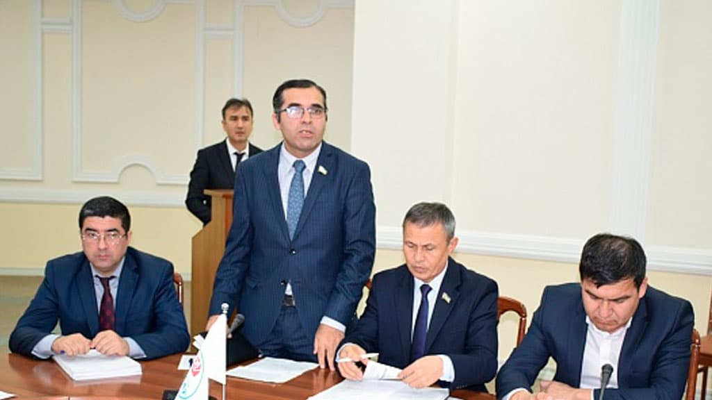 ​«Byudjyet puli o‘zlashtirilmadi»​. Deputatlar ijtimoiy soha vakillaridan norozi