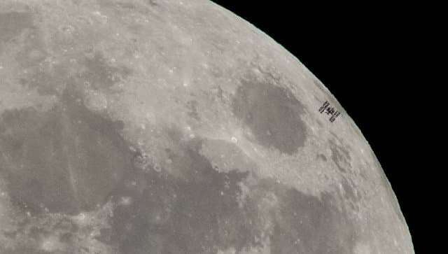 SpaceX Oy atrofini aylanib chiquvchi dunyodagi ilk sayyoh bilan shartnoma tuzdi