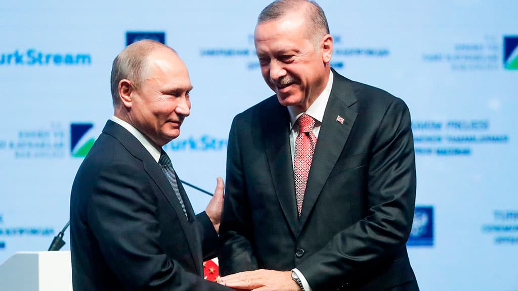 Rossiya «Turk oqimi» gaz magistralining dengizdan o‘tgan qismi qurilishini yakunladi