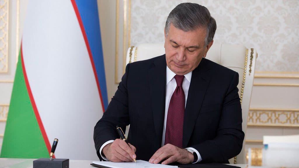 Davlat organlari xodimlari hukumatning maxsus mobil aloqa tizimidan foydalanishadi - Prezident farmoni