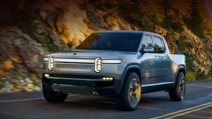 Amerikaning Rivian kompaniyasi elektrda yuradigan pikap va krossoverni namoyish etdi