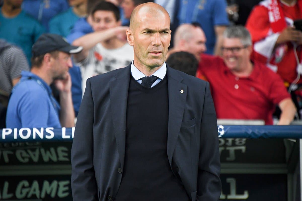 OAV: Zidan «MYu»ga taklif etadigan futbolchilari ro‘yxatini tuzmoqda