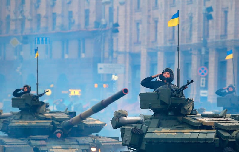 Ukrainadagi harbiy parad Kremlda «zilzila» keltirib chiqarishi taxmin qilindi