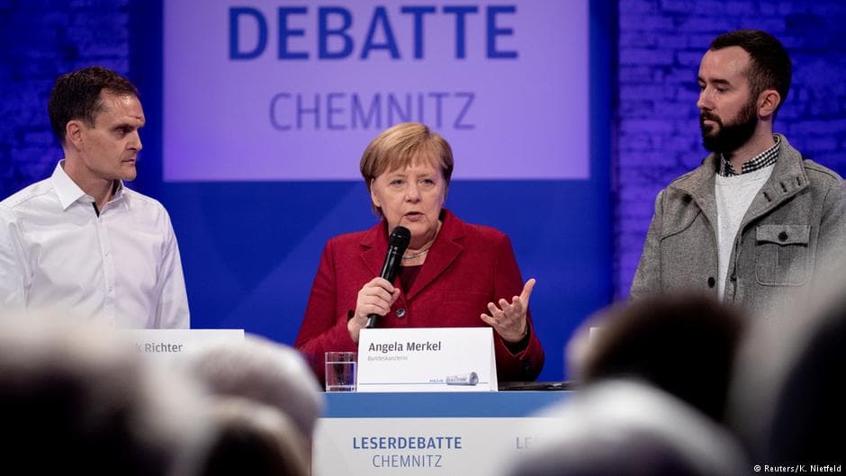 Merkel migratsiya siyosatidagi xatolarini tan oldi