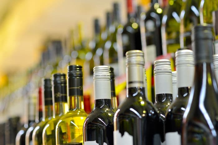 В Узбекистане намерены официально запретить продажу алкоголя после 21:00