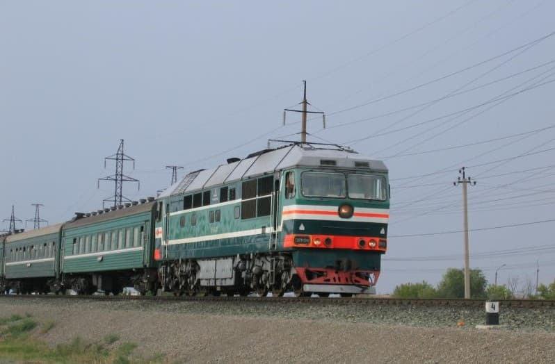 7 yildan so‘ng ilk bor Ko‘lob-Moskva yo‘nalishida poyezd qatnovi ishga tushdi ​​