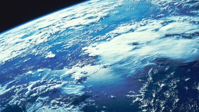 Olimlar tashvishda: Osiyoda yana kimdir ozon qatlamini buzmoqda