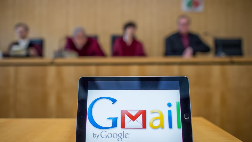 Роскомнадзор YouTube ва Gmail бўйича изоҳ берди