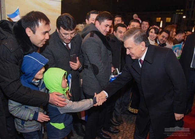 Germaniyadagi yoshlar: maqsadimiz prezident bilan uchrashgandan keyin qat'iy qarorga aylandi!